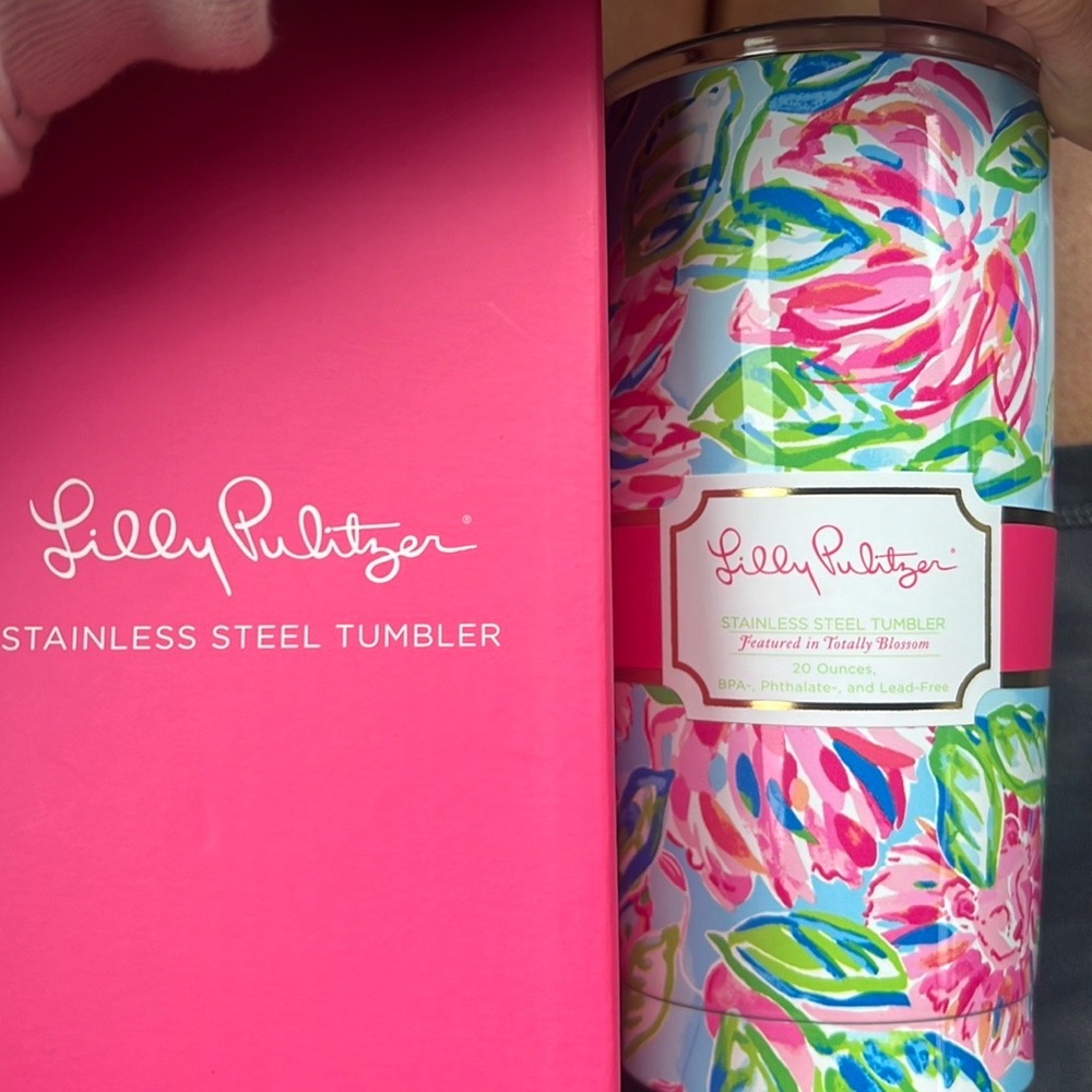 Lilly Pulitzer stainless steel tumbler 20 ounces - totally blossom